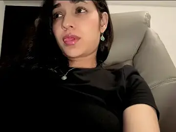 Stripchat Watch Live Sex Cams of MadawiOud