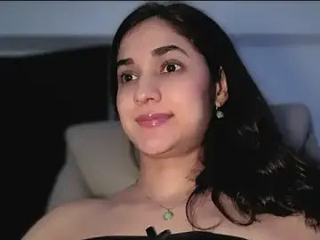 Stripchat Watch Live Sex Cams of MadawiOud