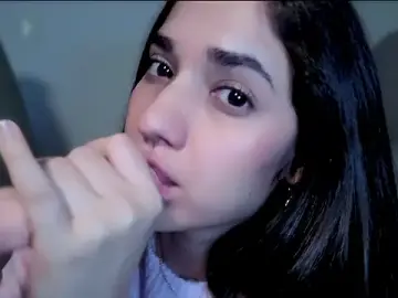 Stripchat Live Sex of MadawiOud