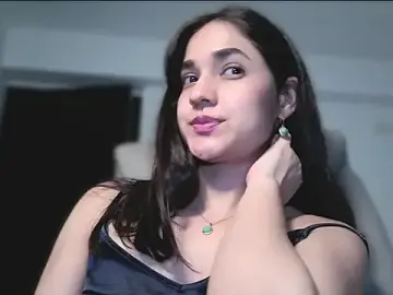 Stripchat Free Porn Cam of MadawiOud