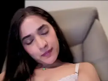 Stripchat Best live sex cam show of MadawiOud