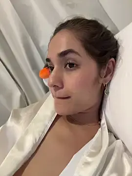 Stripchat Sex Chat of MadawiOud