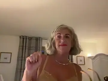 Stripchat Watch Live Sex Cams of NaughtyMonicaUK