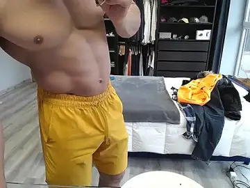 Stripchat Free Porn Cam of latinoo23bom