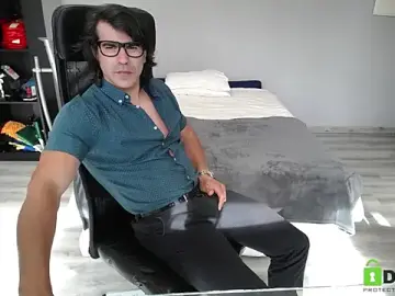 Stripchat Live Sex of latinoo23bom