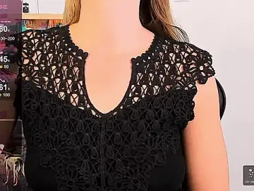 Stripchat Live Sex Cam of JuiceOfLove