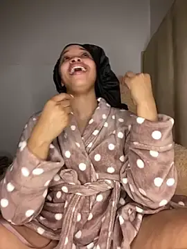 Stripchat Free Porn Cam of Nisha_102