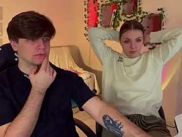 Stripchat Sex Cam of RobertAndLinela