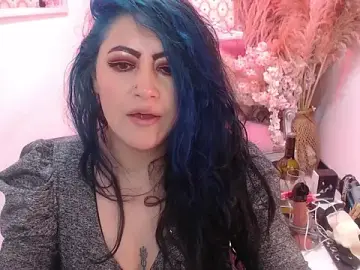 Stripchat Free Porn Cam of scarleth_blue