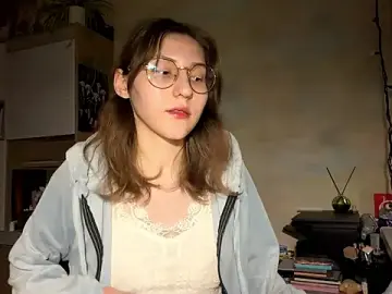 Stripchat Free Live Porn of Miaaa_Moon