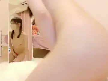 Stripchat Free Live Porn of roachan_