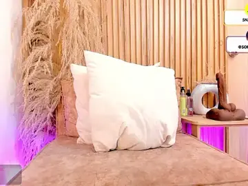 Stripchat Live Sex Cam of sofhiaa_adaams