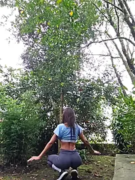 Stripchat Watch Live Sex Cams of Yuky_ta