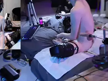 Stripchat Free Live Porn of LesbianVixens