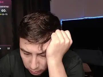 Stripchat Adult Video Chat of andrewmhilton_