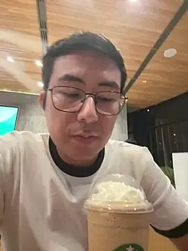 Stripchat Best live sex cam show of andrewmhilton_