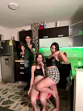 Stripchat Adult Video Chat of kevin_hotgirls