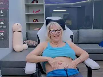 Stripchat Best live sex cam show of FitCougar