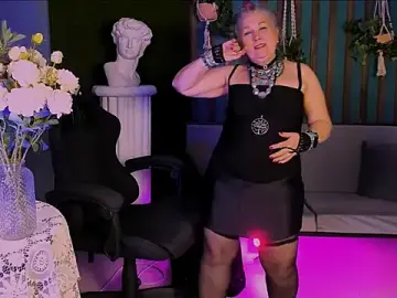 Stripchat Free Porn Cam of LilaMaharani