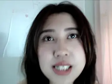 Stripchat Free Live Porn of Liliya-77