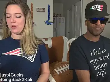 Stripchat Sex Cam of boomboomr00m