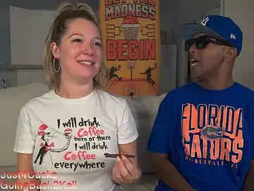 Stripchat Sex Cam of boomboomr00m