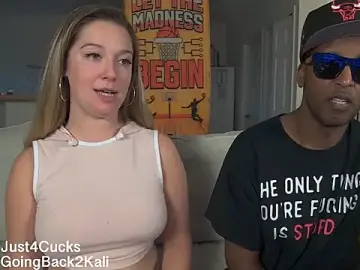 Stripchat Adult Webcam of boomboomr00m