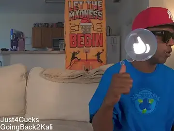 Stripchat Live Sex Cam of boomboomr00m