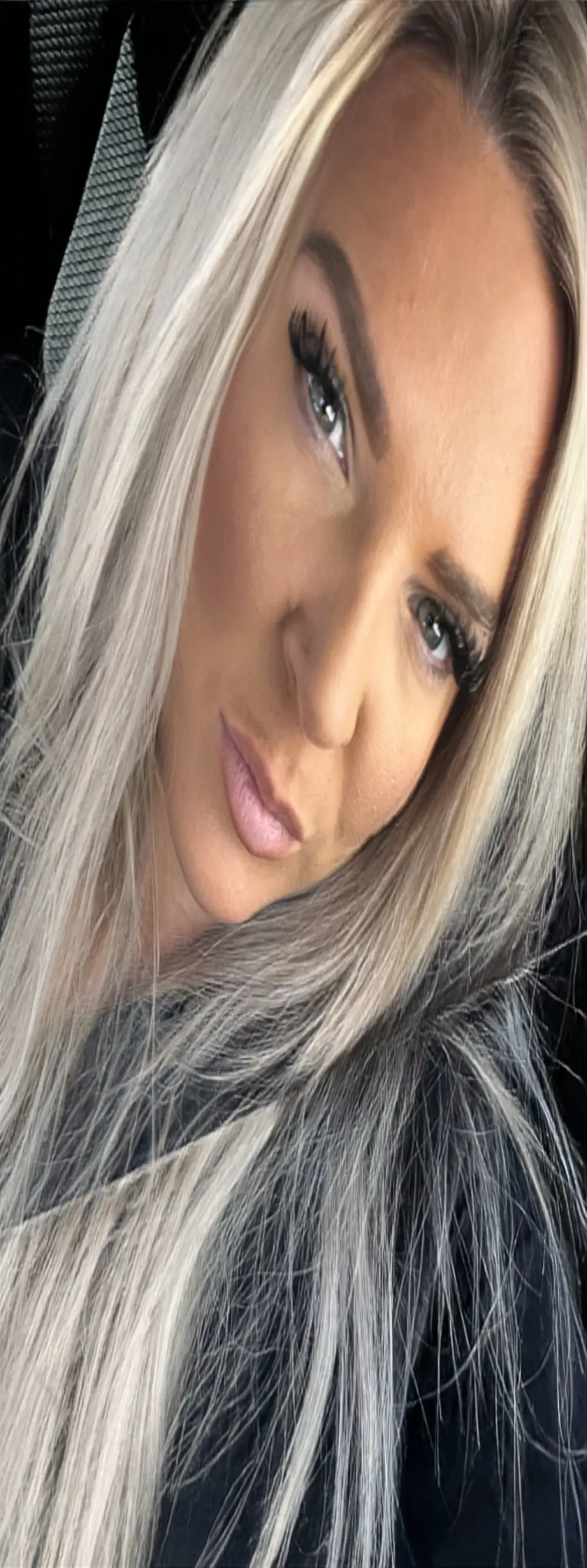 Bustyblondebabe32