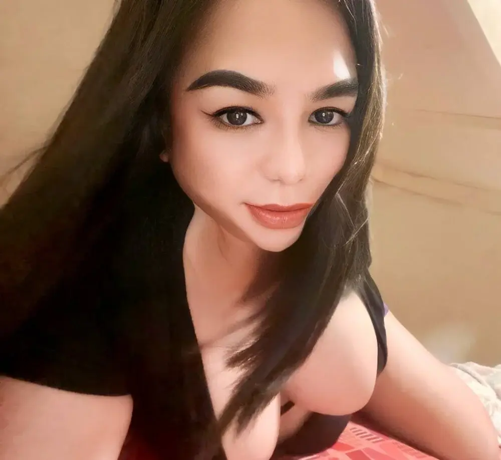 MistressQueenDominaTS