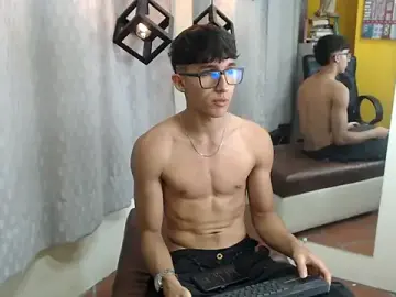 Stripchat Live Porn of jeremy_job
