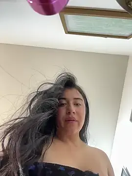 Stripchat Sex Cam of KallyMyller1