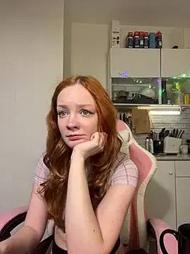 Stripchat Adult Webcam of Radiants_two