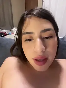 Stripchat Adult Webcam of romyamo