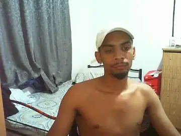 Stripchat Free Porn Cam of 29YOURZ_28_