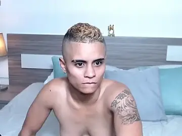 Stripchat Adult Webcams of Liiamthompson