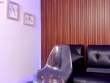 Stripchat Nude Webcam of Alex_cute77