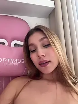 Stripchat Adult Video Chat of Nikii__