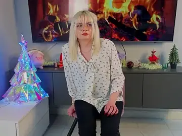 Stripchat Live Sex Cam of TawandaKerst