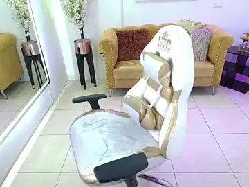 Stripchat Live Sex Cam of Carolina_cherry