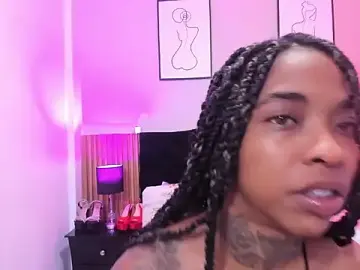 Stripchat Sex Cam of Pauline_Fox