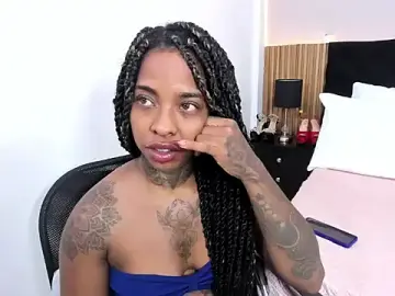 Stripchat Free Live Porn of Pauline_Fox