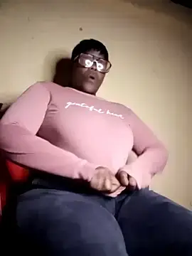 Stripchat Watch Live Sex Cams of SQUITBOOTY