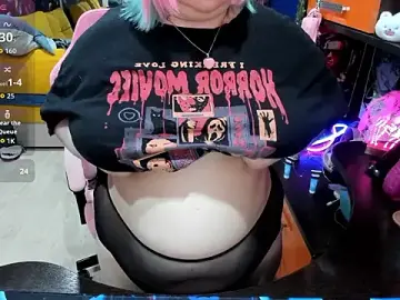 Stripchat Live Sex Cam of Softie_Sofy