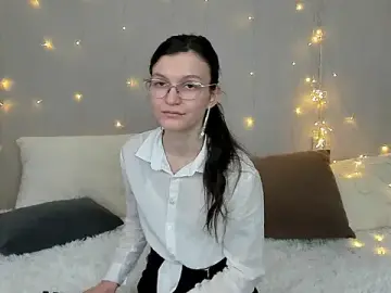 Stripchat Free Live Porn of ThoraMarola