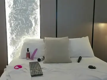 Stripchat Free Porn Cam of mia_slora