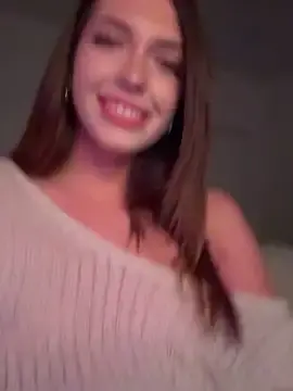 Stripchat Sex Cam of 19whitebunny