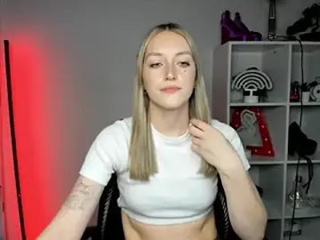 Stripchat Nude Webcam of EvelynBlond