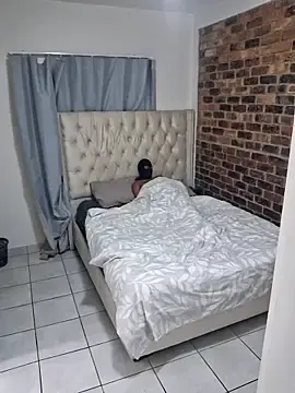 Stripchat Live Sex Cam of kktb_lisa