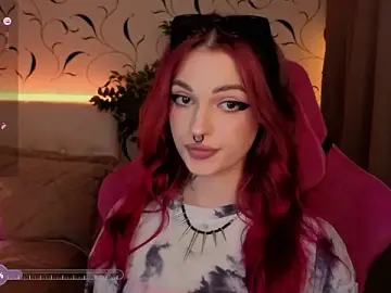 Stripchat Live Sex Cam of BratzieDarsie